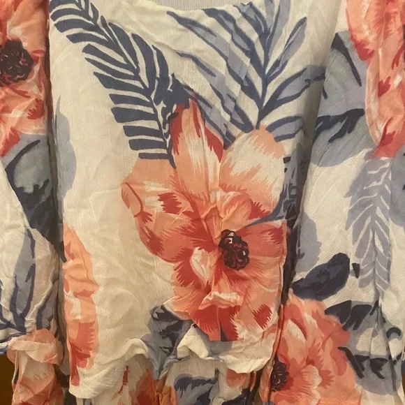 Host pick!!! Beautiful design floral print single strap tops - Picture 2 of 3